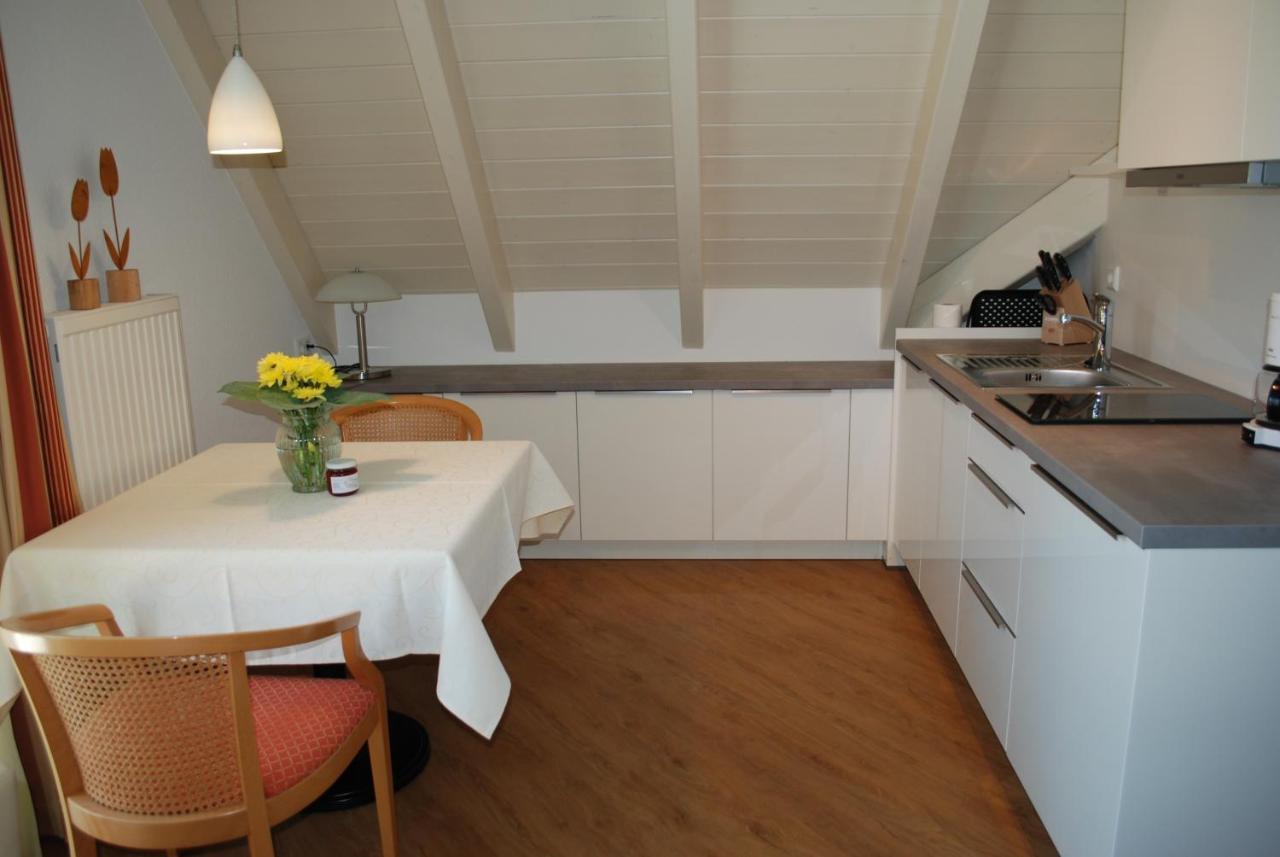 Im Winkel Appartements Und Zimmer Langenargen Exterior foto