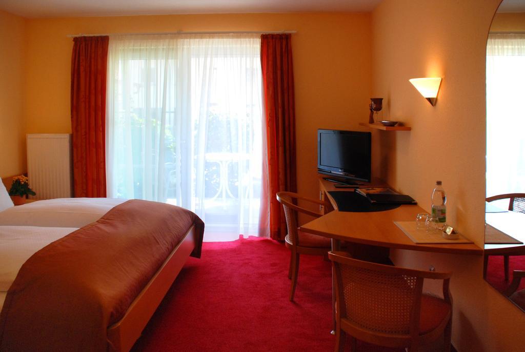 Im Winkel Appartements Und Zimmer Langenargen Exterior foto